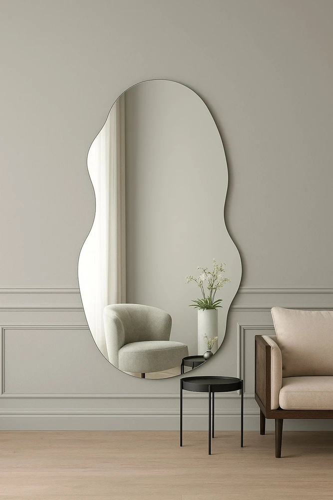 מראת גוף מרחפת בצורה אמורפית לתליה ללא מסגרת רוחב 100 ס";מ גובה 180 ס";מ דגם LM-21