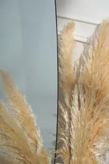מראת גוף מרחפת בצורה אמורפית לתליה ללא מסגרת רוחב 100 ס"מ גובה 180 ס"מ דגם LM-72