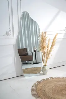 מראת גוף מרחפת בצורה אמורפית לתליה ללא מסגרת רוחב 70 ס"מ גובה 180 ס"מ דגם LM-52